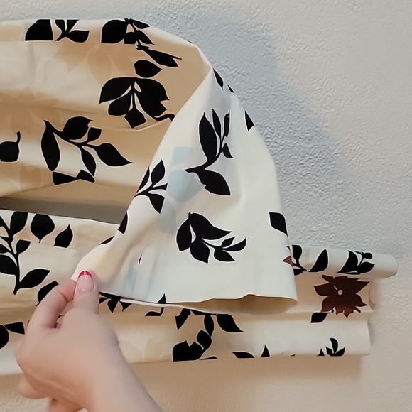 Floral Print Pant - Picture 5 of 9